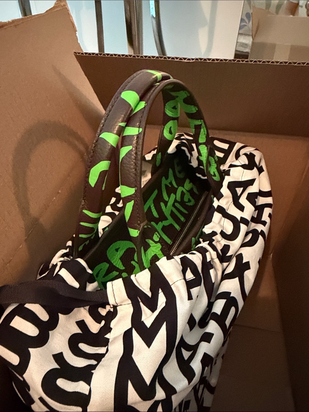 Marc Jacobs Stephen Sprouse Neon Green Graffiti Tote on Dark Brown - Picture 7 of 13
